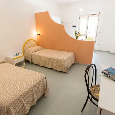 Locazione Turistica Esmeraldo-5 *