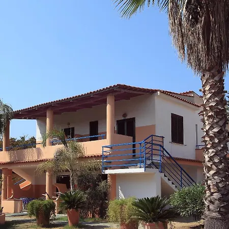 Locazione Turistica Esmeraldo-5 كابو فاتيكانو