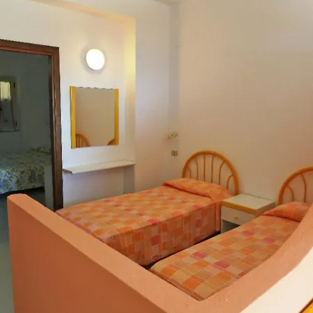 شقة Locazione Turistica Esmeraldo-5 *